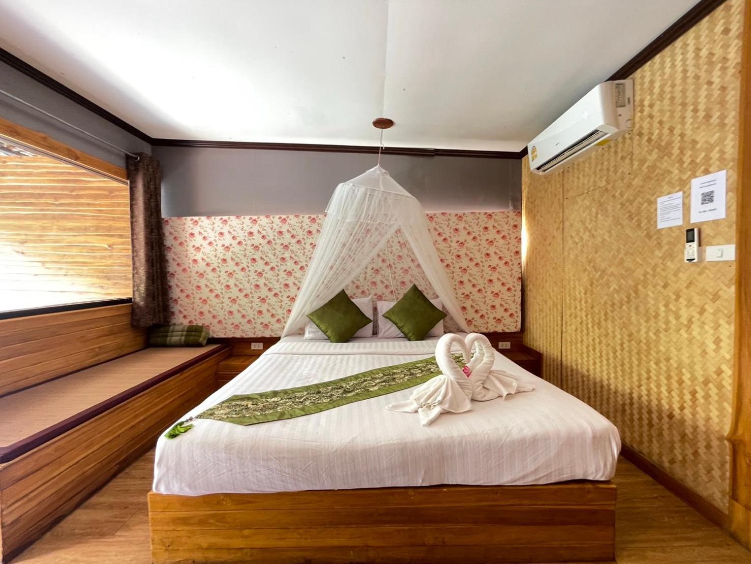 The Hub Erawan Resort Chongsadao Exterior photo