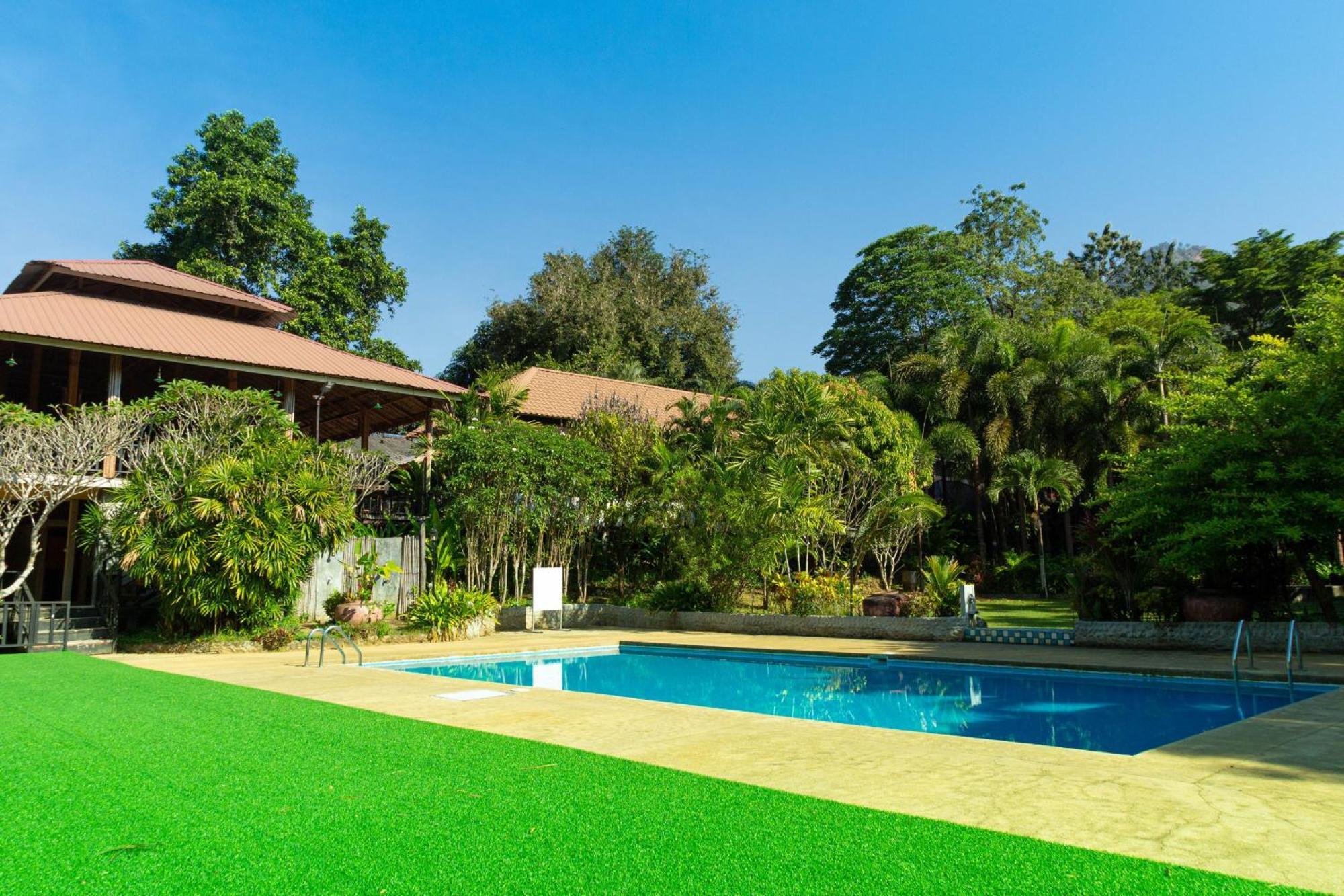 The Hub Erawan Resort Chongsadao Exterior photo